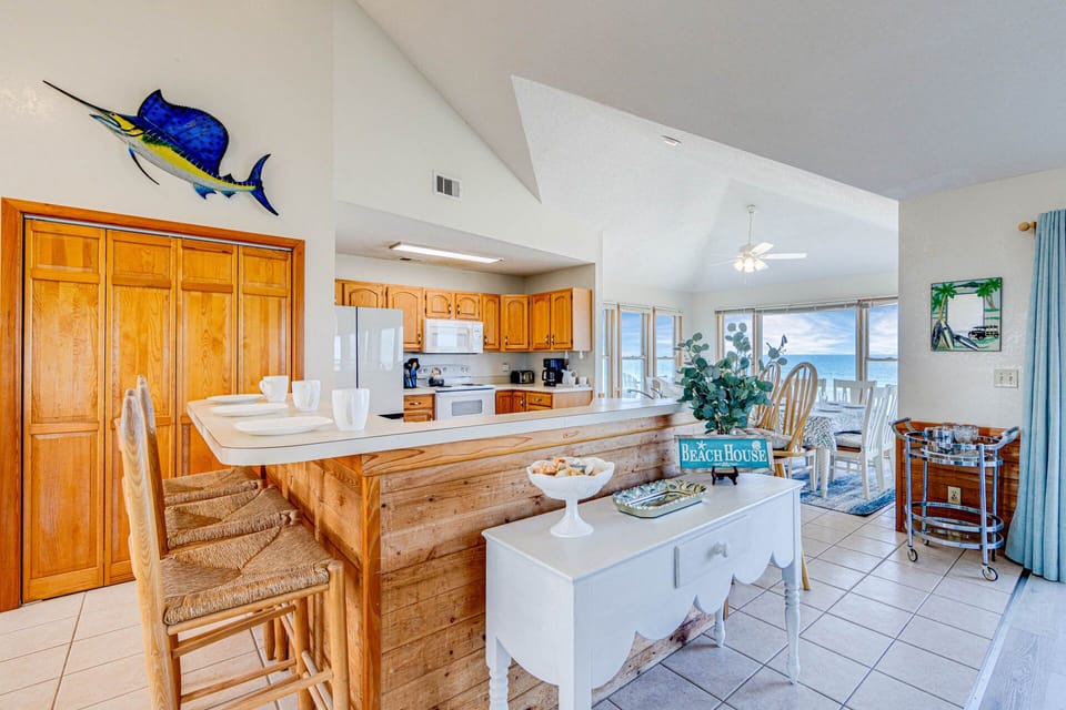 11-Surf-Or-Sound-Realty-1123-Solace By the Sea-Kitchen-01
