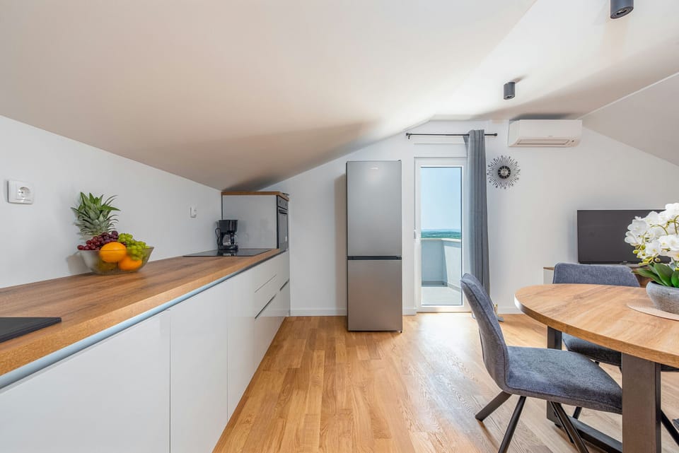 Villa, 4 Bedrooms, Private Pool, Mountain View | Private kitchen | Microwave, oven, dishwasher, coffee/tea maker