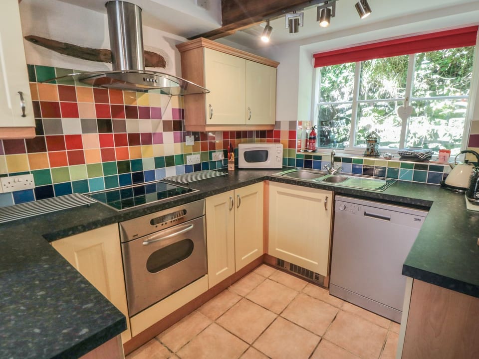 Fridge, dishwasher, electric kettle, toaster