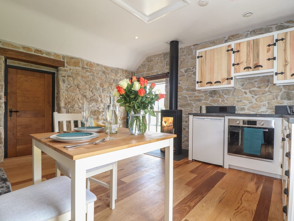 Fridge, dishwasher, electric kettle, toaster