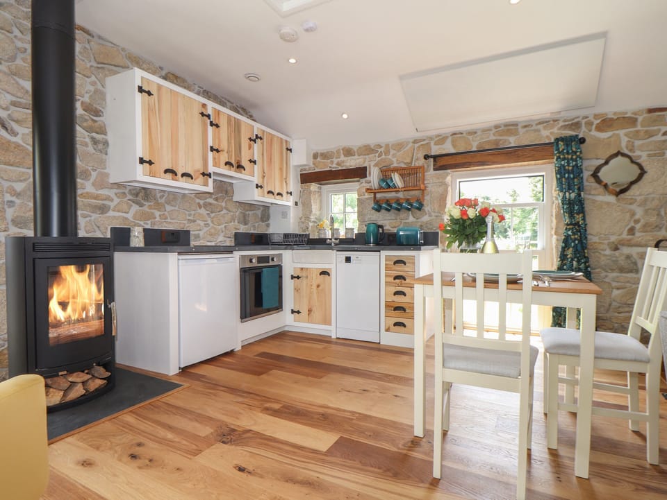 Fridge, dishwasher, electric kettle, toaster