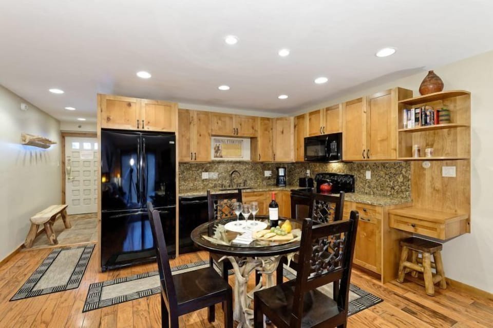House (Snowmass Village 1 Bedroom Premier Co) | Exterior