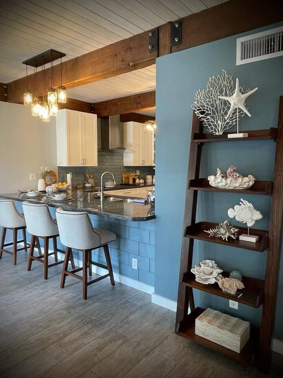 KITCHEN DINING