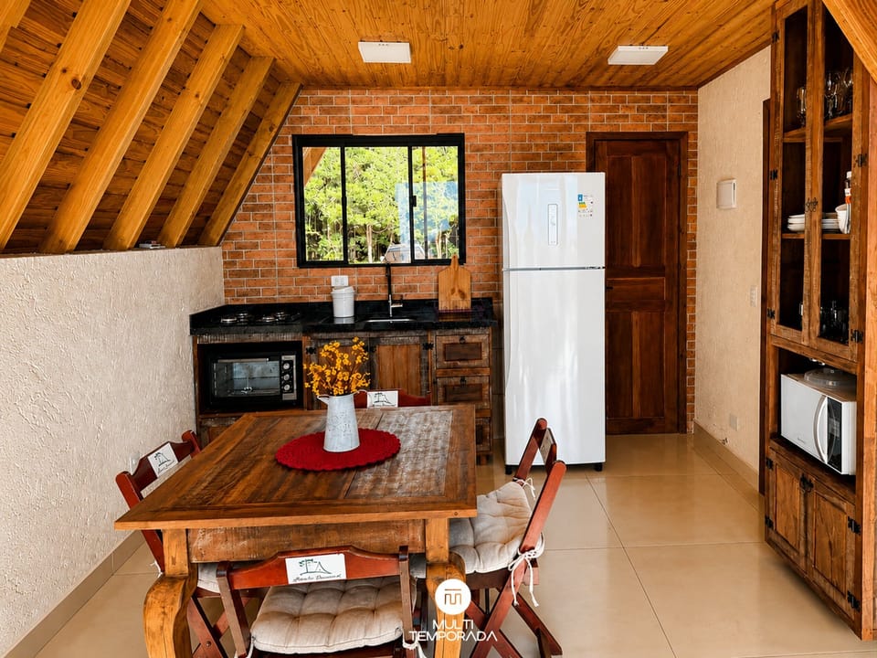 Premium Cabin | Private kitchen | Cookware/dishes/utensils, dining table