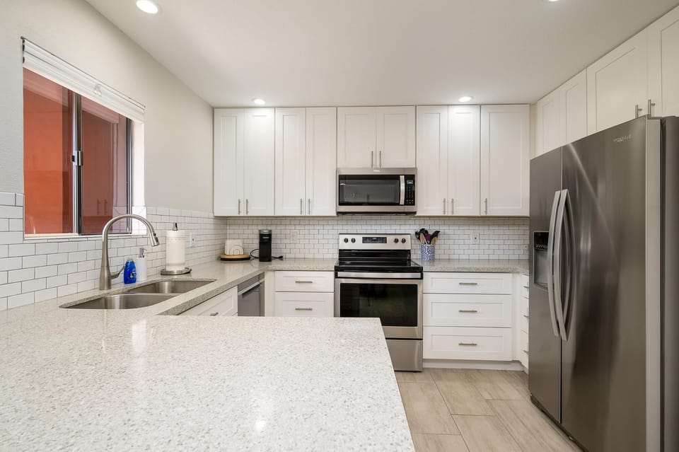 Quartz counter top kitchen