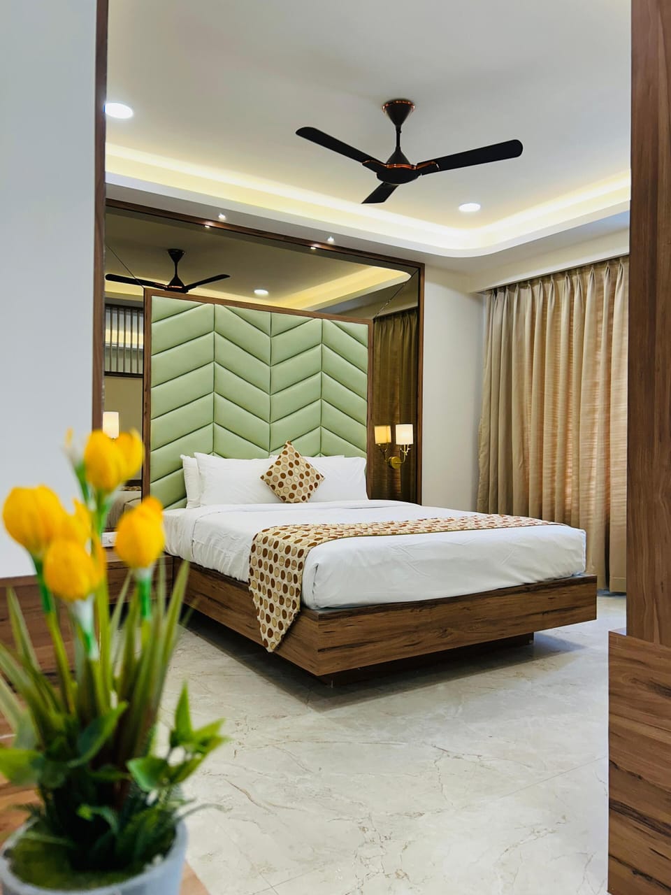 Suite | Free WiFi
