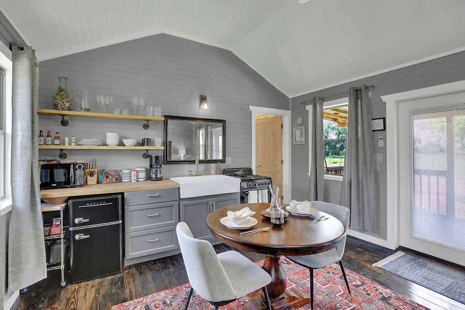 House, Multiple Beds, Patio (6426 Old San Combo) | Private kitchen | Coffee/tea maker, electric kettle