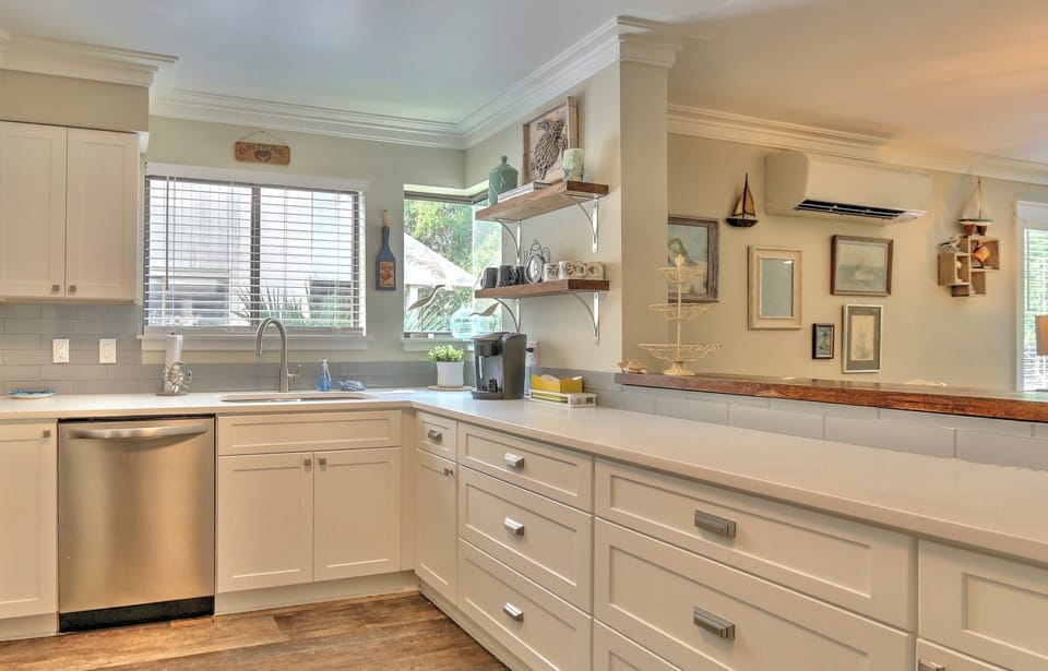 Cook up culinary delights in this well-stocked kitchen