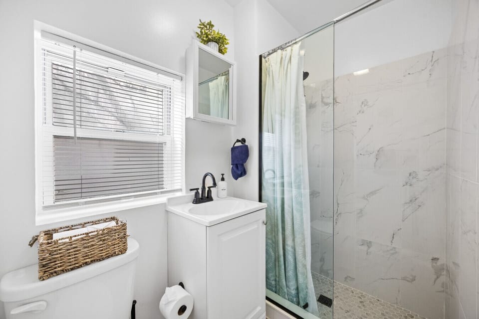 Bright and modern bathroom