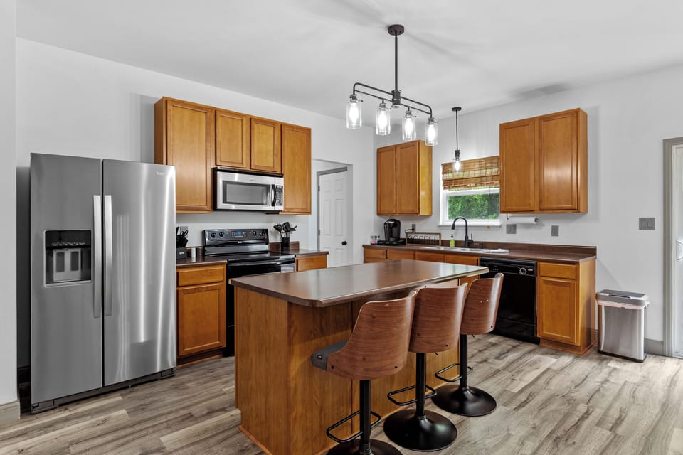 Kitchen/Large Space for Entertaining