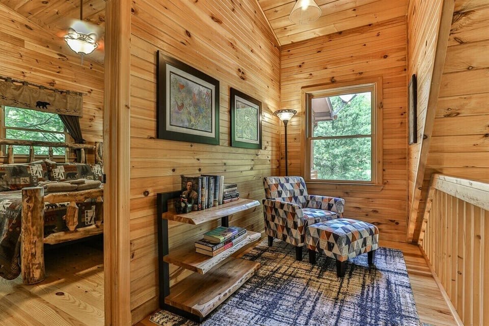 Upper Level Seating Area In Loft