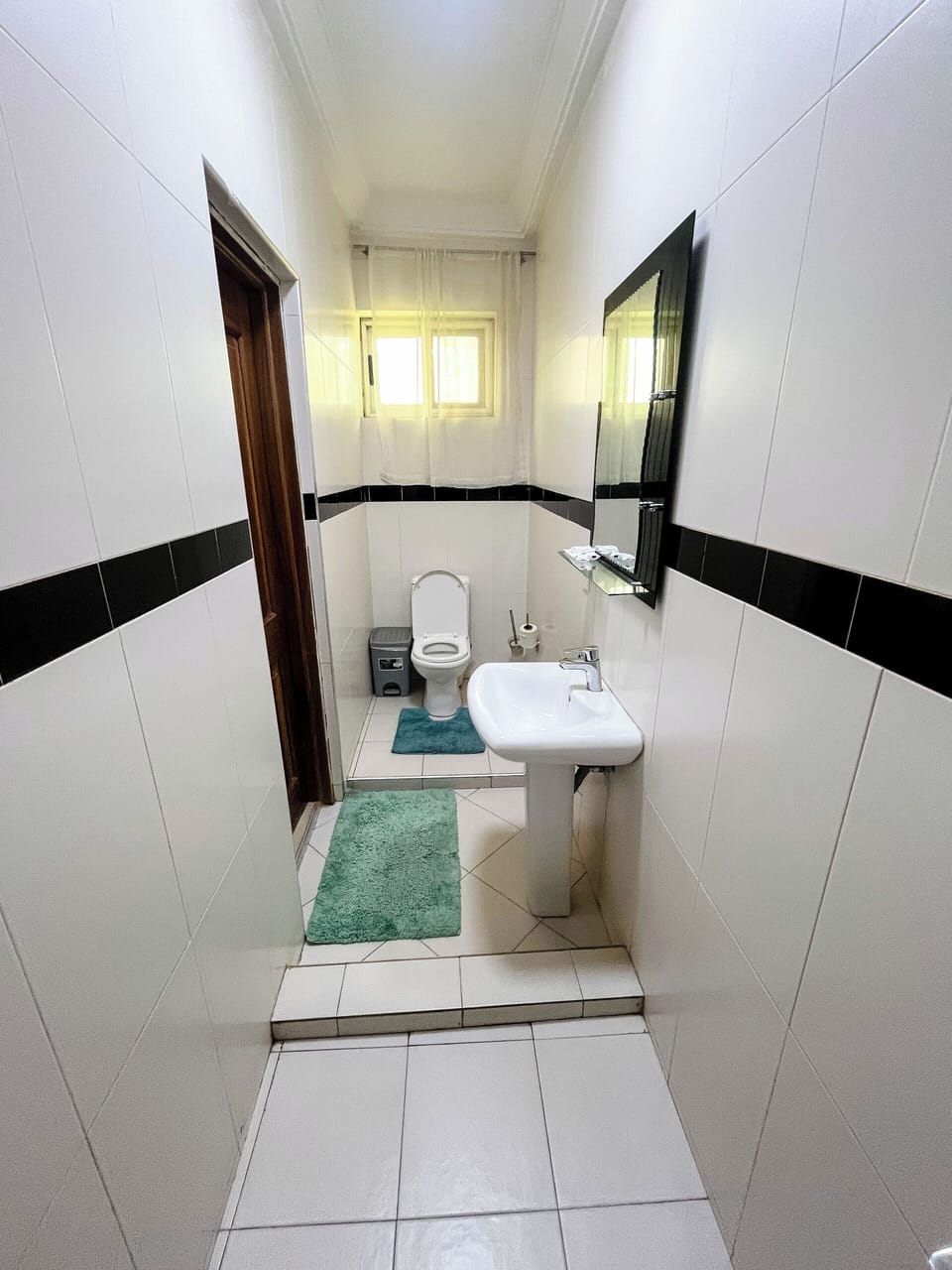 Rainfall showerhead, towels, soap, toilet paper