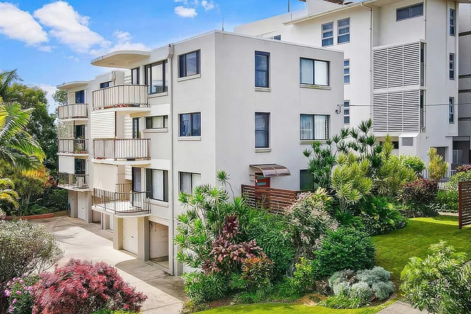 Relaxing holiday accommodation near the stunning shores of Moffat Beach