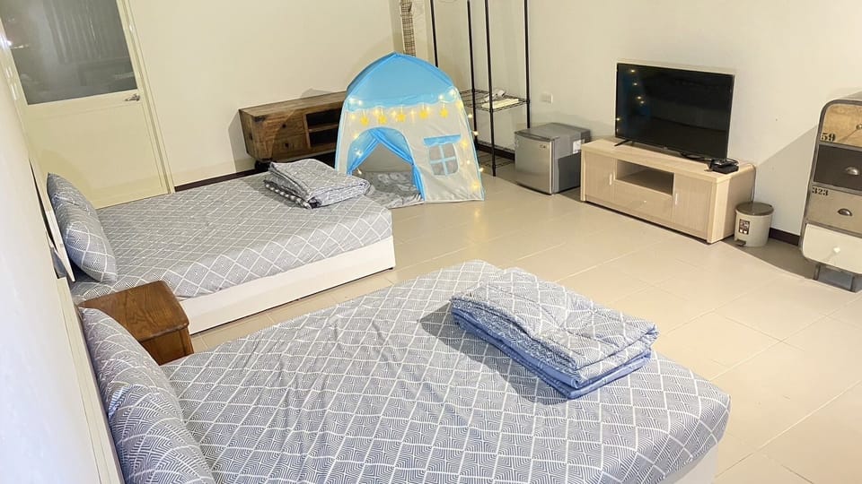 Family Quadruple Room | Free WiFi, bed sheets