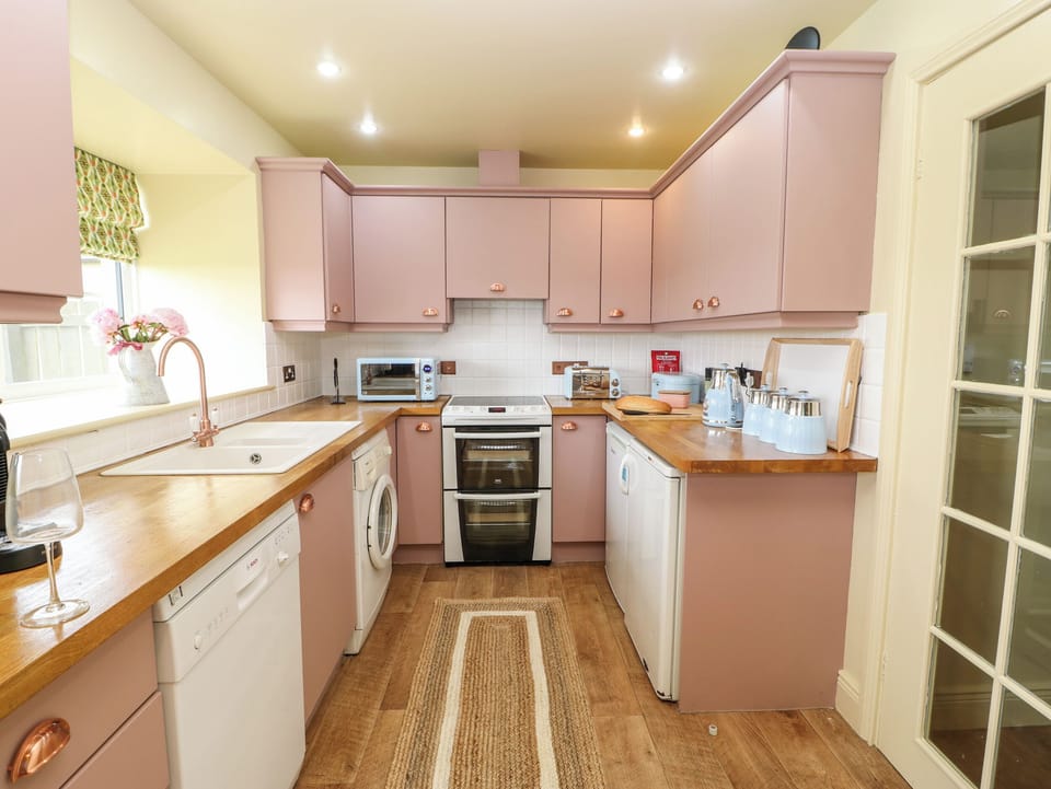 Cottage | Interior