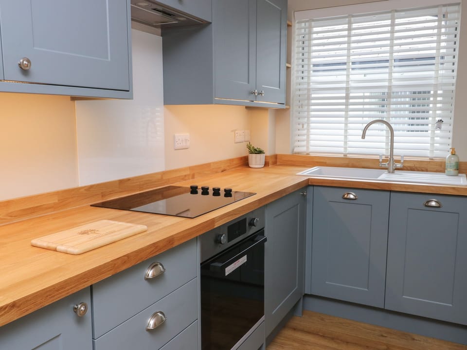 Fridge, dishwasher, electric kettle, toaster