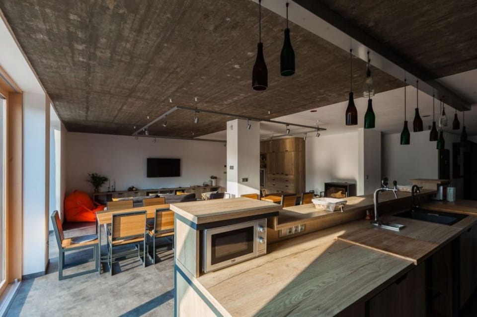 House | 6 bedrooms