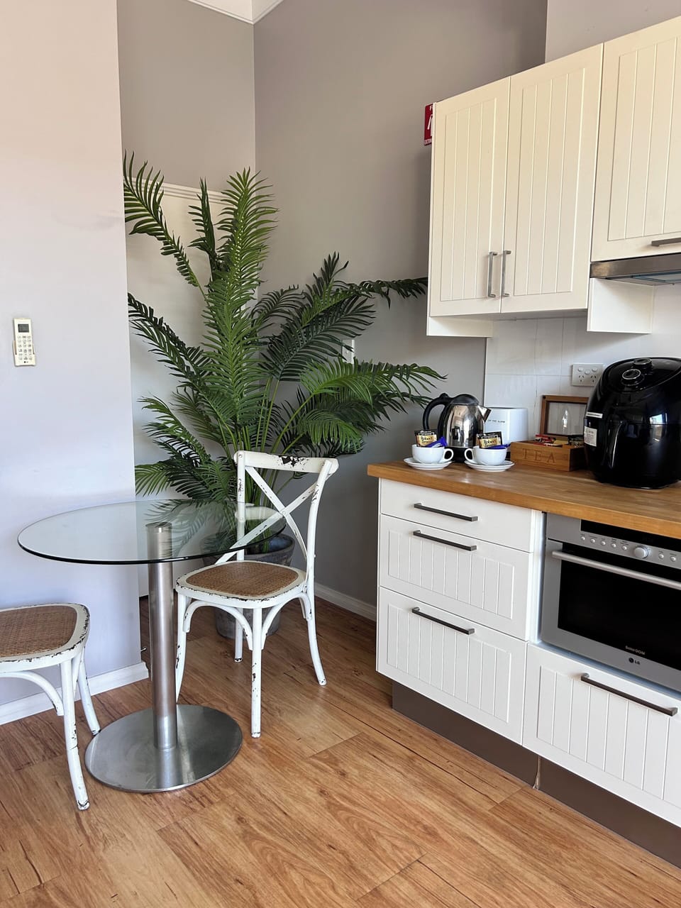 Kitchenette Suite  | 1 bedroom, premium bedding, desk, blackout drapes