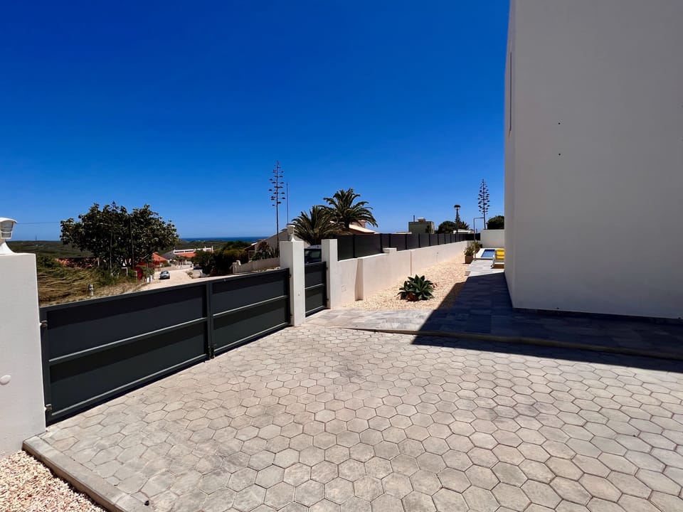 Villa Sonata Ingrina Sol courtyard entrance
