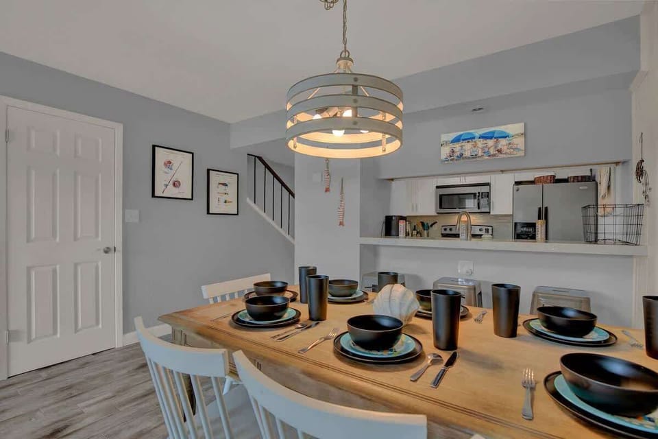 Condo, Multiple Beds, Pool Access (2107 Bayhouse Dr) | Dining