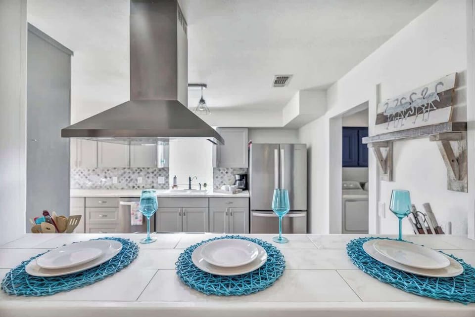 House, Multiple Beds, Patio (1305 Lakeshore Dr) | Private kitchen | Coffee/tea maker, electric kettle