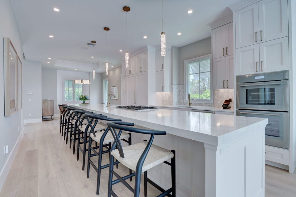 The Sand Castle - Chef's Kitchen with plenty of island seating
