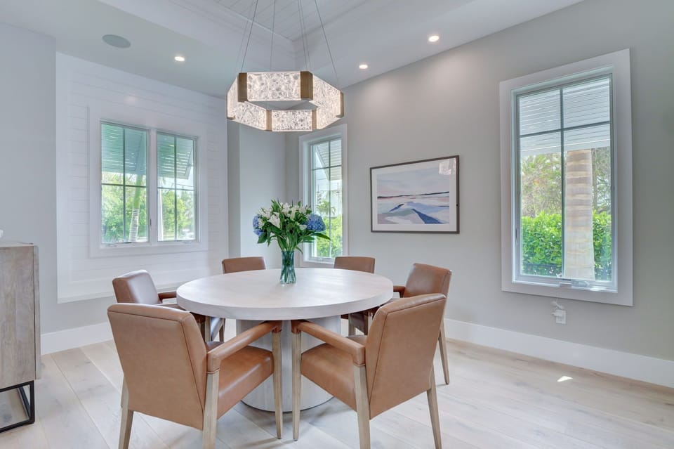 The Sand Castle - Dining Nook