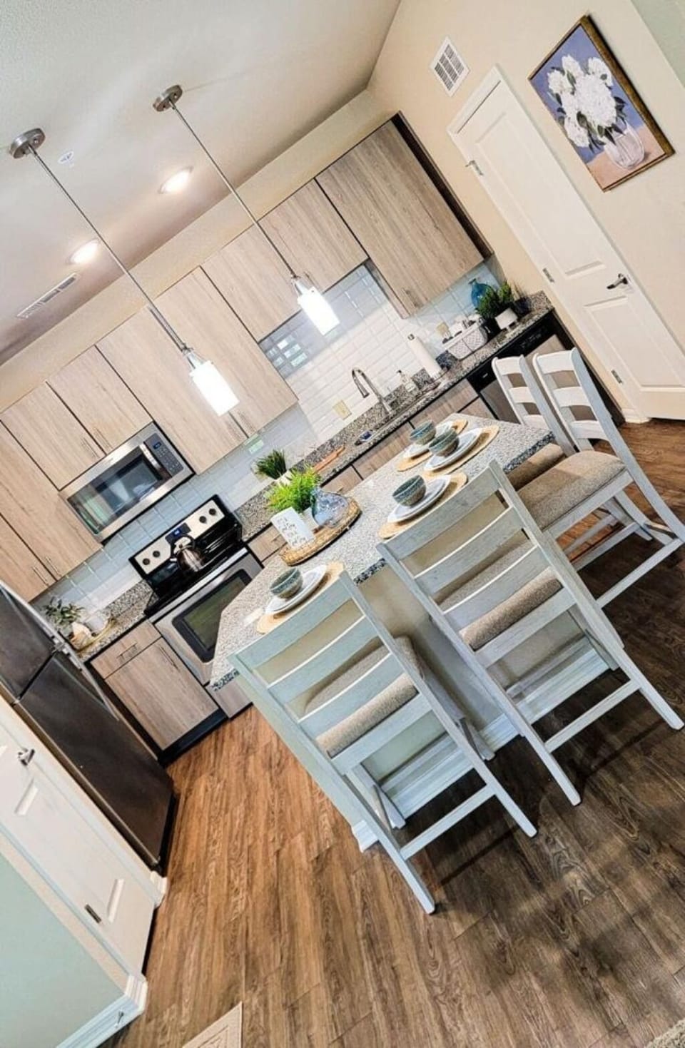 Good food, great company, and a beautiful dining room to bring it all together.