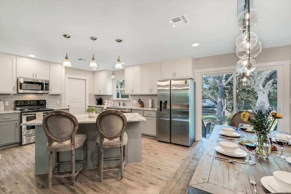 House, Multiple Beds, Patio, City View (123 Ridgewood Dr) | Private kitchen | Coffee/tea maker