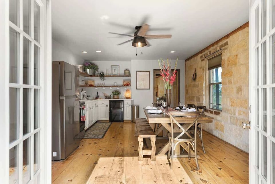 House, Multiple Beds, Hot Tub (3797 Grapecreek Rd) | Dining