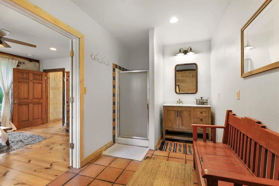 House, Multiple Beds, Hot Tub (3797 Grapecreek Rd) | Interior