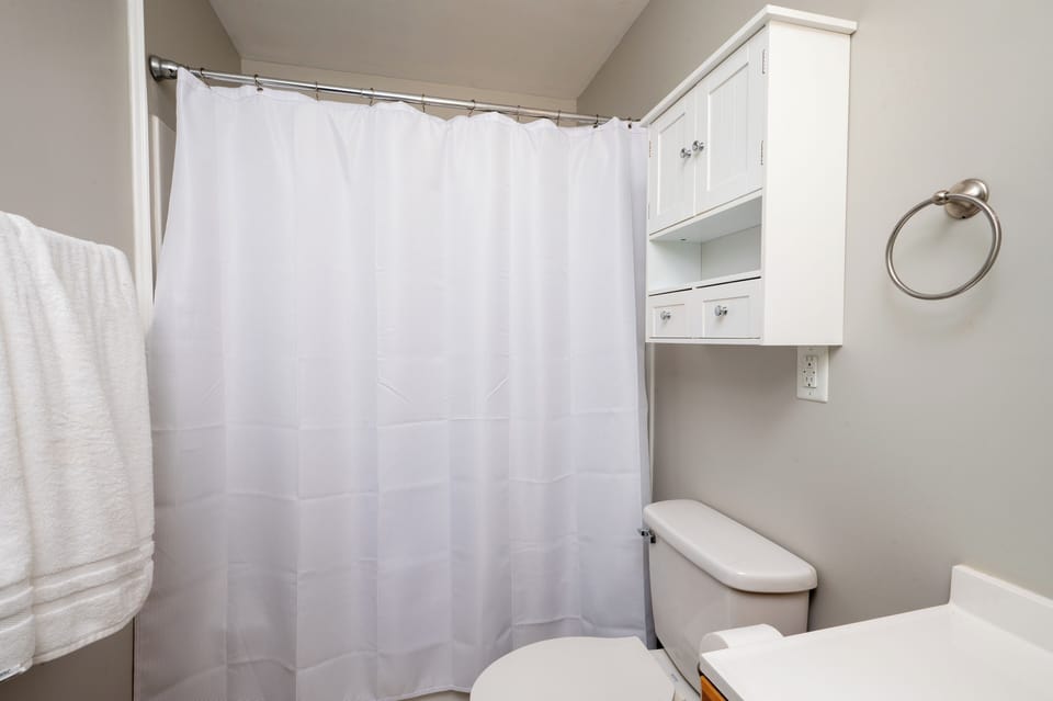 En suite master bathroom. 