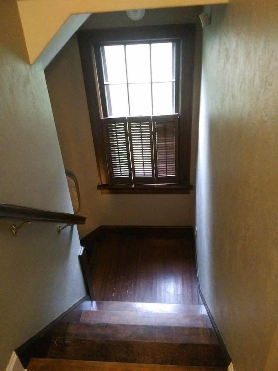 2nd Floor - Stairs from 2nd Floor to Landing
