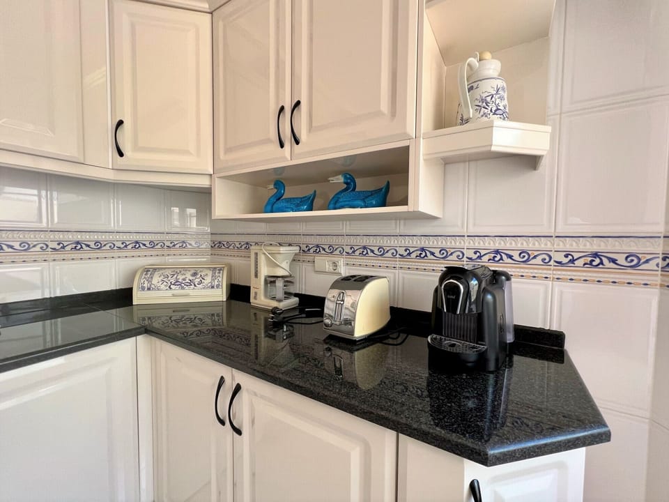 House, 5 Bedrooms, Terrace | Private kitchen | Coffee/tea maker, microwave, oven, dishwasher