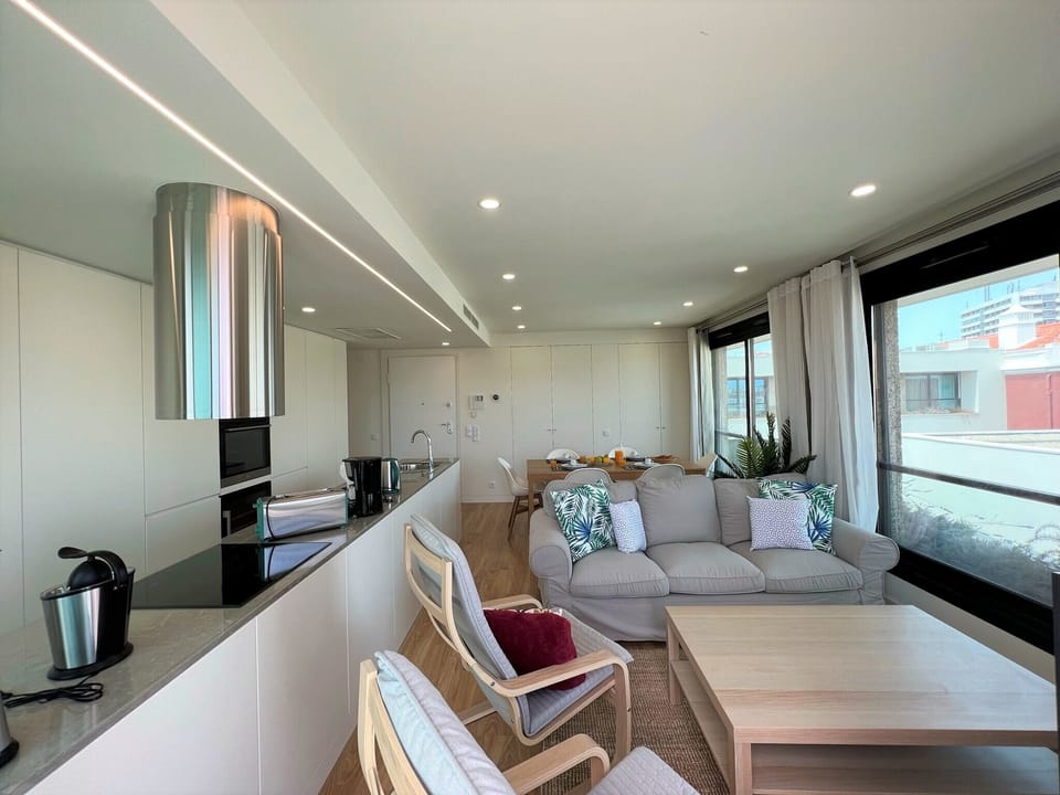 Apartment, 2 Bedrooms, 2 Bathrooms | Private kitchen | Microwave, oven, dishwasher, coffee/tea maker