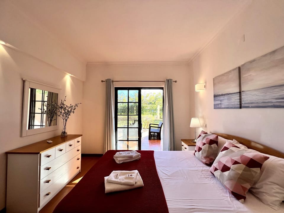 Vilamoura Paradise Golf With Pool Apartment in Olhos de Água
