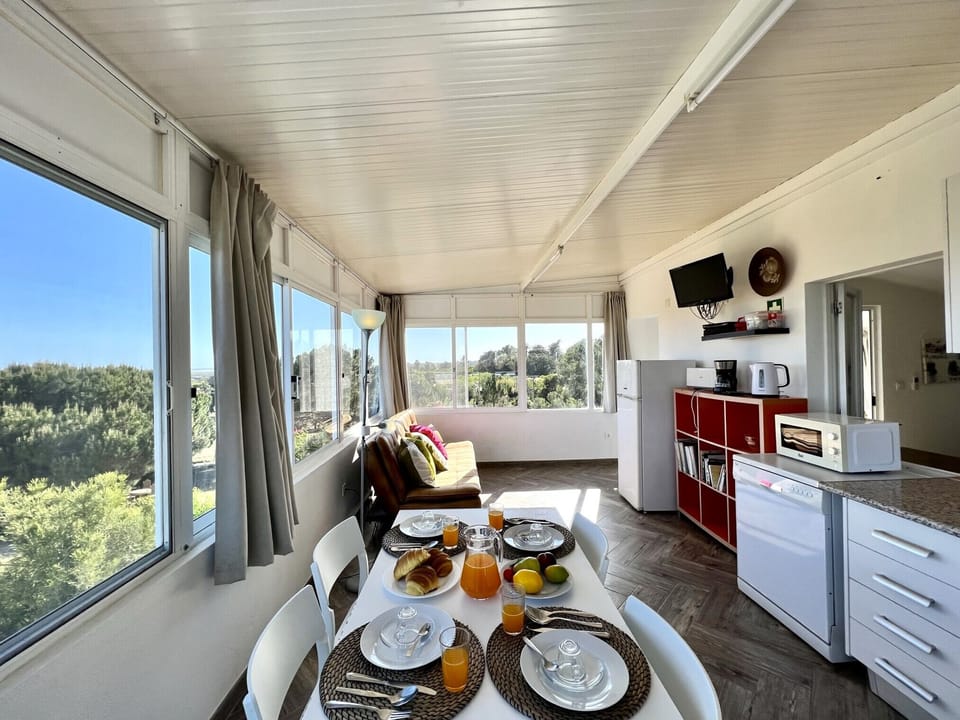 Apartment, 1 Bedroom, Pool Access, Sea Facing | Private kitchen | Coffee/tea maker, microwave, oven, electric kettle