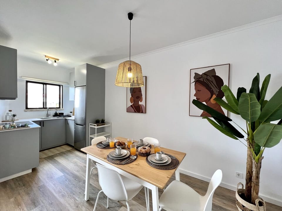 Apartment, 1 Bedroom, Terrace | In-room dining