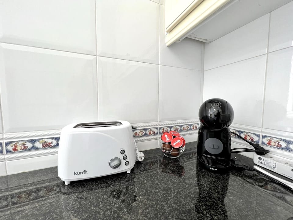 Apartment, 4 Bedrooms, Terrace | Private kitchen | Coffee/tea maker, microwave, oven, dishwasher
