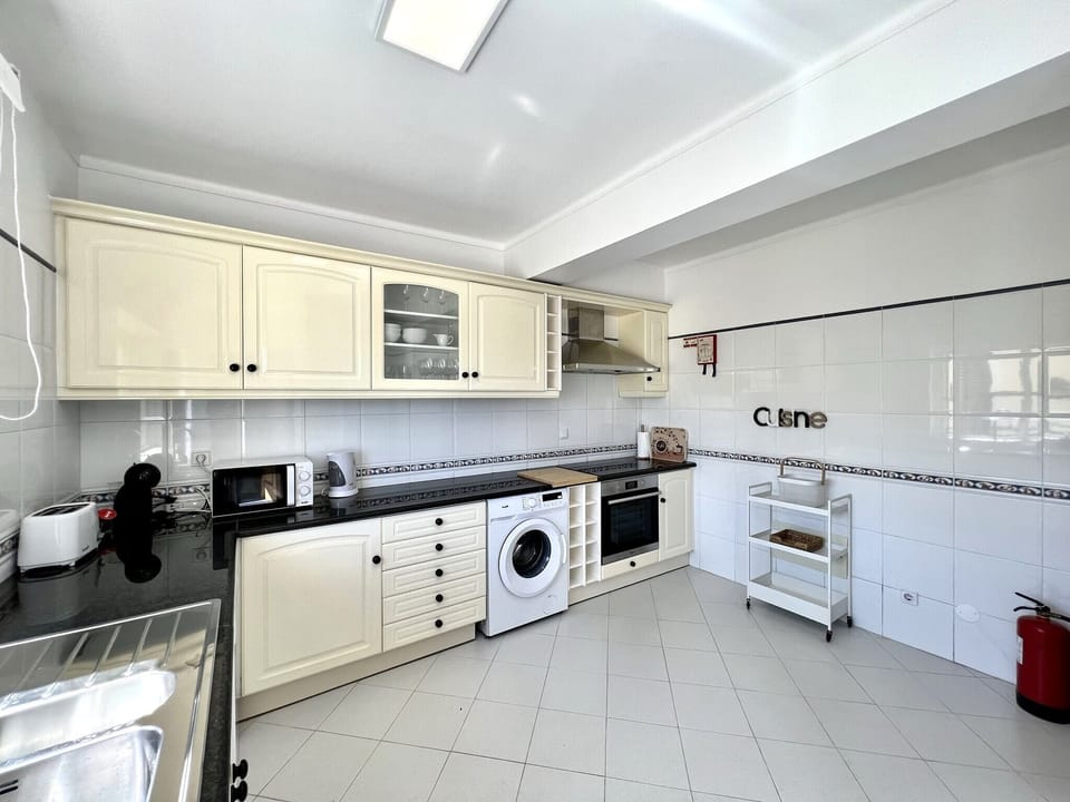 Apartment, 4 Bedrooms, Terrace | Private kitchen | Coffee/tea maker, microwave, oven, dishwasher