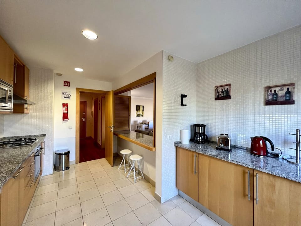 Apartment, 1 Bedroom, Terrace | Private kitchen | Microwave, oven, dishwasher, coffee/tea maker