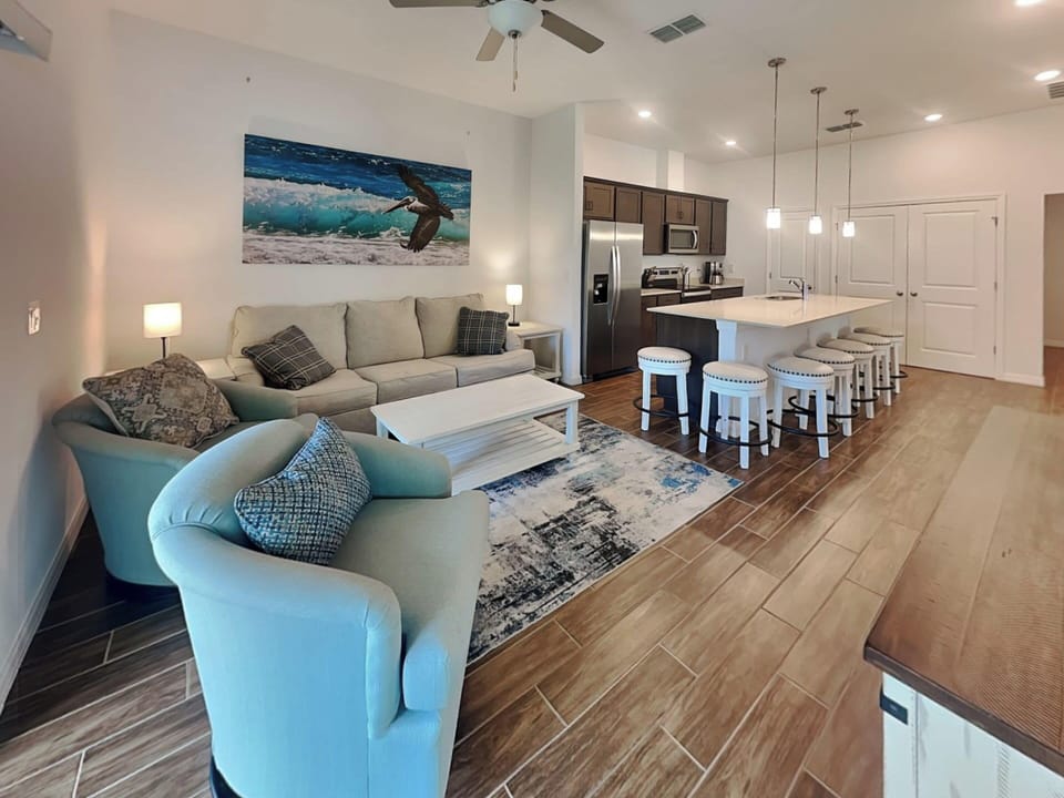House (3 Bedrooms) | Property amenity