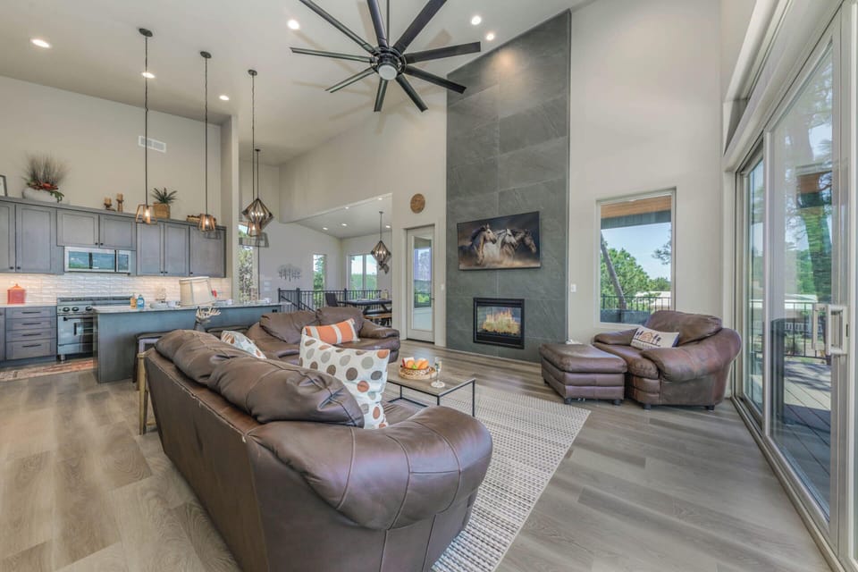 House (5 Bedrooms) | Property amenity