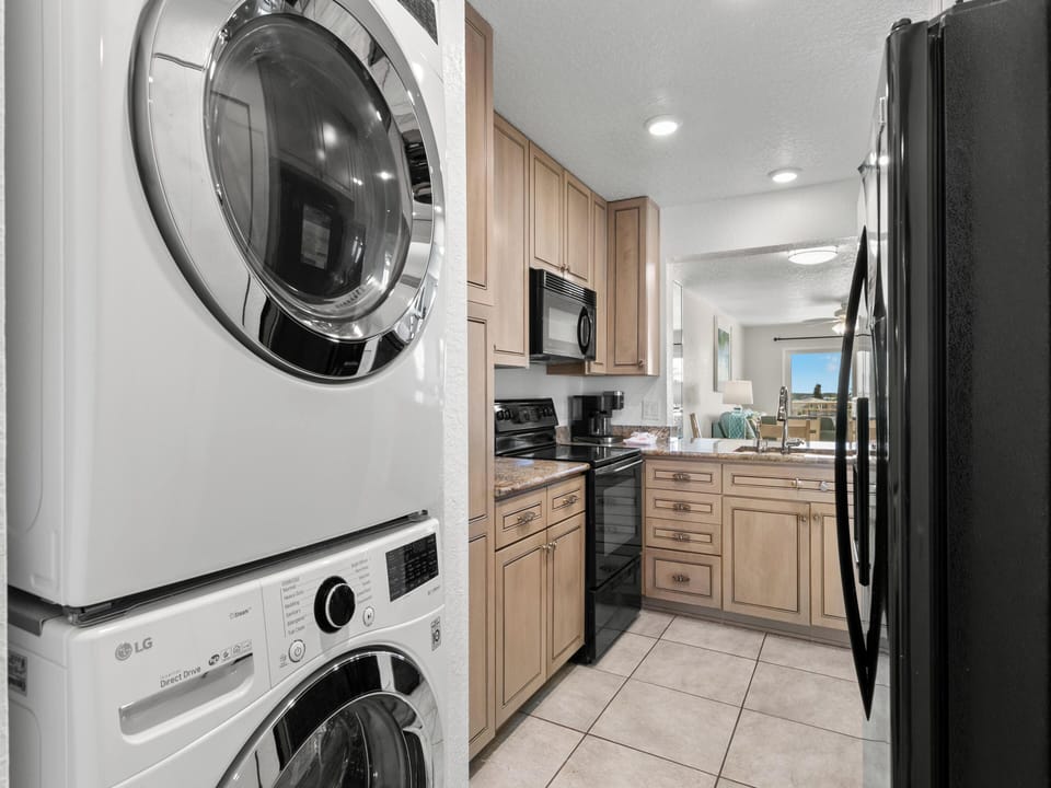 Condo (2 Bedrooms) | Property amenity