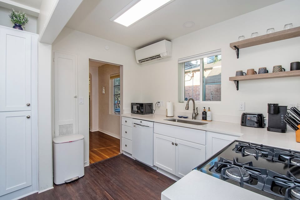 Kitchen - Alternate View