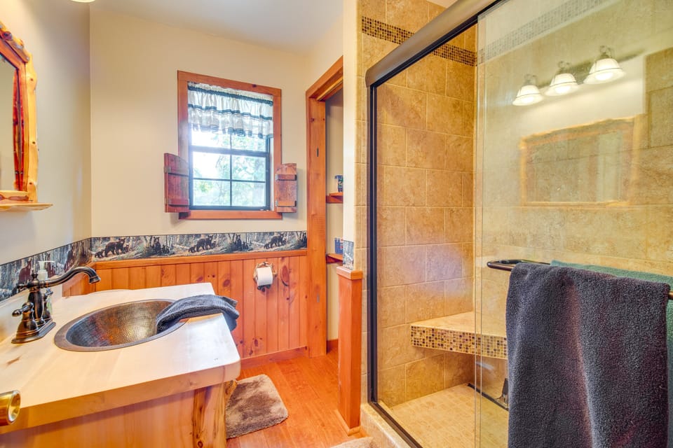 Full Bathroom