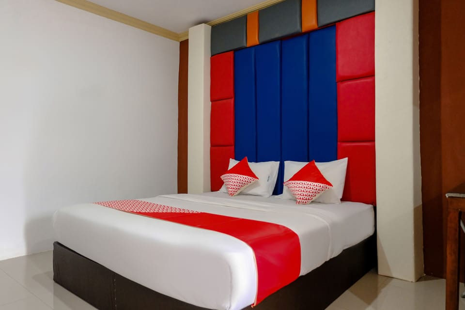 Deluxe Double Room | Desk, laptop workspace, free WiFi, bed sheets