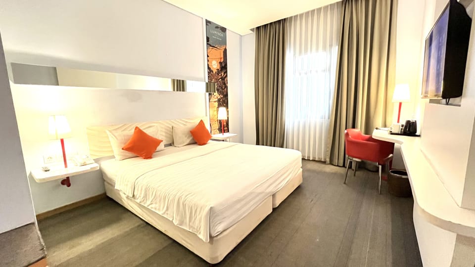 Executive Twin Room | Desk, free WiFi