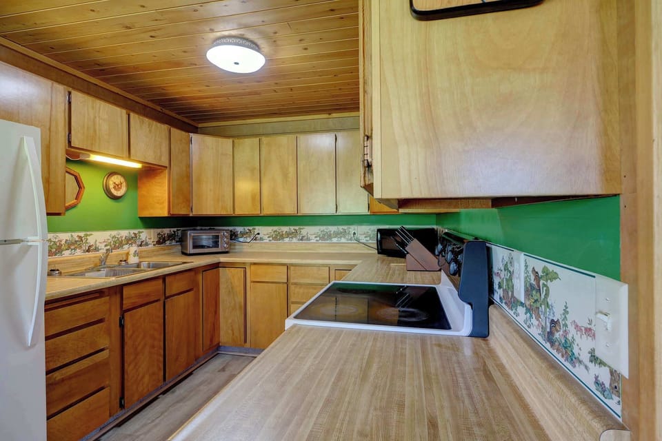 Generous counter space gives you room to prep, serve, and linger.