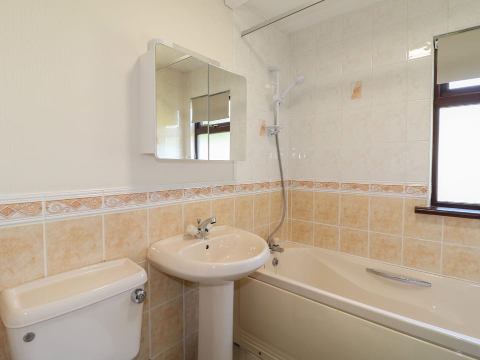27 Brocklehurst Cottage in South Kesteven District